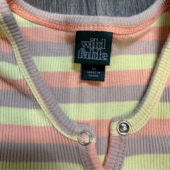 Women’s Striped Colorful Short Sleeves Top Size XS - Picture 3 of 8